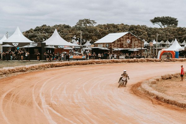 Hoe kan je de geluiden van je motor interpreteren voor onderhoud?